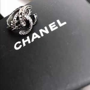 🎖SOLD🎖 Chanel double strass aged ruthenium ring